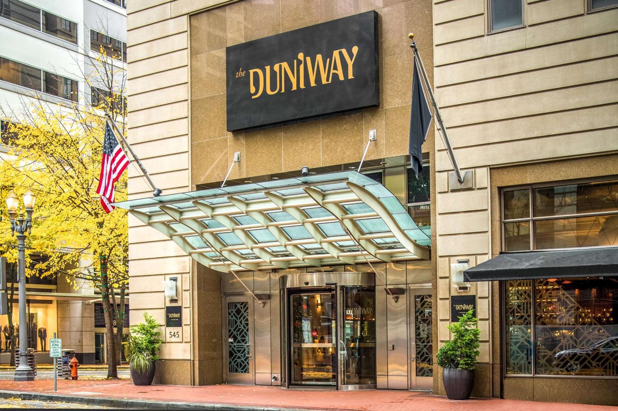 The Duniway Portland, A Hilton Hotel מראה חיצוני תמונה